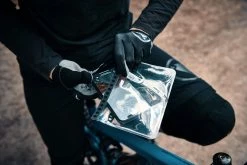 Fidlock - VACUUM - Etui Universel Pour Smartphone -Vélos électriques Soldes fidlock vacuum etui universel smartphone 3 3840x2160