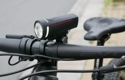 Trelock - Set D'éclairages Avant/arrière LS 300 I-GO Vector & LS 740 I-GO -Vélos électriques Soldes trelock set eclairage ls 300 i go vector ls 740 vector 2 3840x2160